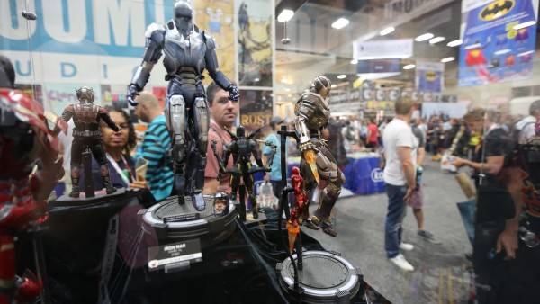Comic-Con: 65 Images of Some Amazing Sideshow Collectibles