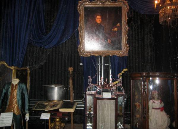 Warner Bros. Horror Made Here Studio Tour Images
