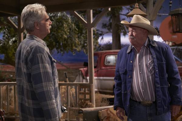 The Ranch Trailer: Ashton Kutcher Stars in New Netflix Series