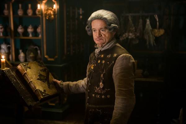 Outlander Season 2 Review: The French Connection