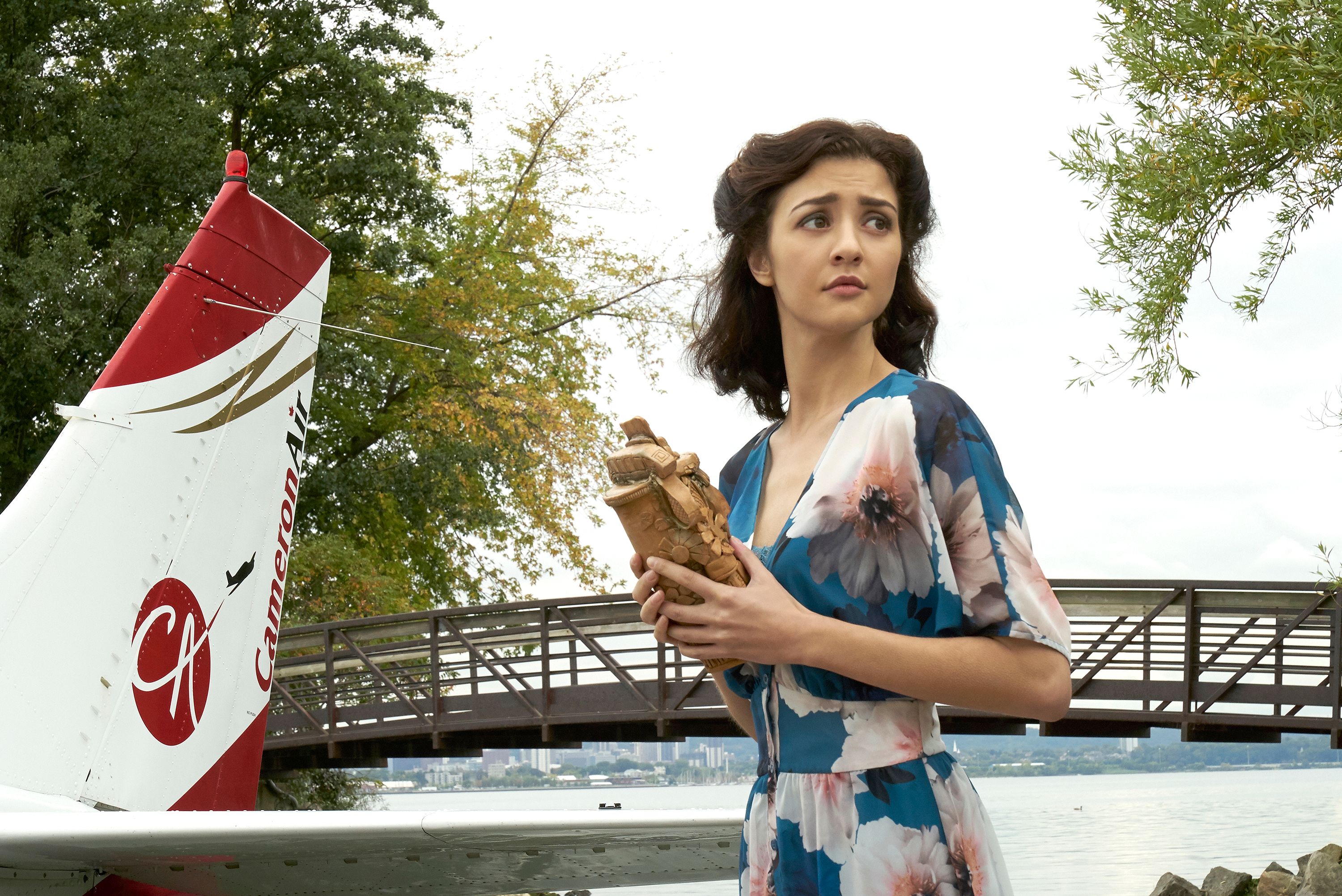 Katie Findlay on Man Seeking Woman & How to Get Away with.