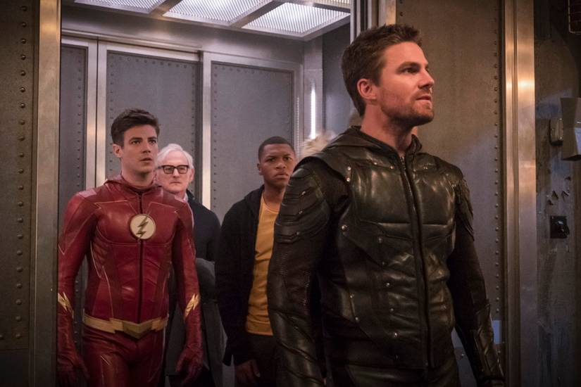 the-flash-season-4-crisis-on-earth-x-crossover-image-15