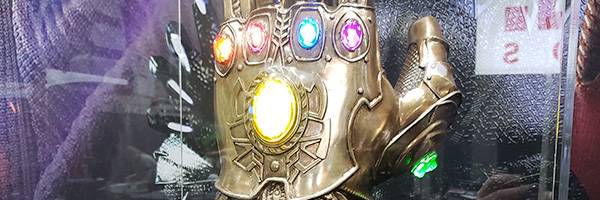 Infinity Gauntlet from Sideshow Collectible Images - Oh Snap!
