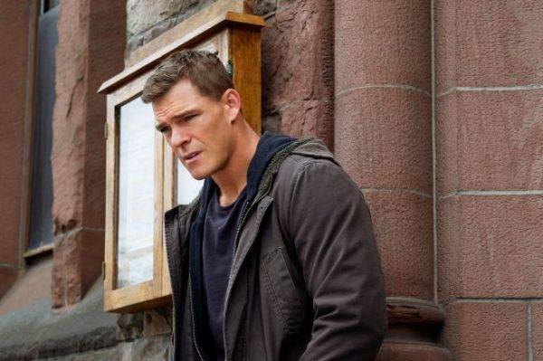 Alan Ritchson on Titans Season 2 and Crisis on Infinite Earths