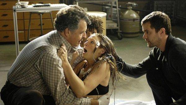 fringe-john-noble-jasika-nicole-anna-torv-joshua-jackson