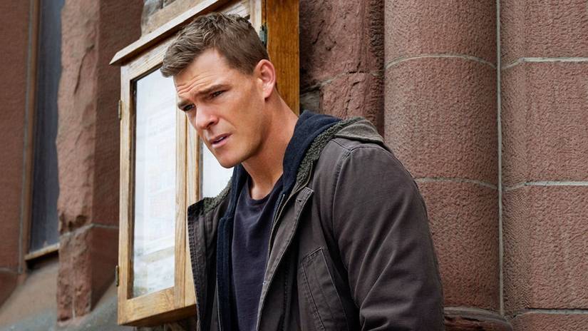 Alan Ritchson’s Must-See Superhero Performance Prepared Him for 'Reacher'