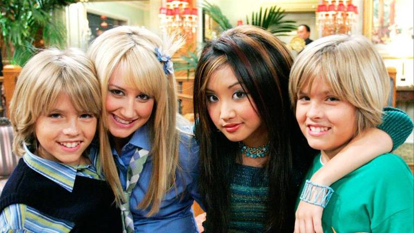 Ashley Tisdale, Brenda Song and Dylan and Cole Sprouse in The Suite Life of Zack and Cody