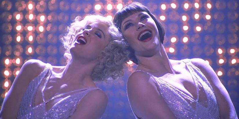 Renée Zellweger and Catherine Zeta-Jones in Chicago
