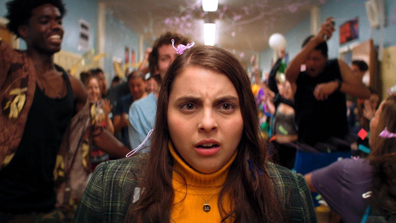 beanie-feldstein-booksmart