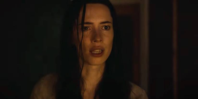 Beth Parchin (Rebecca Hall) looking scared in 'The Night House'