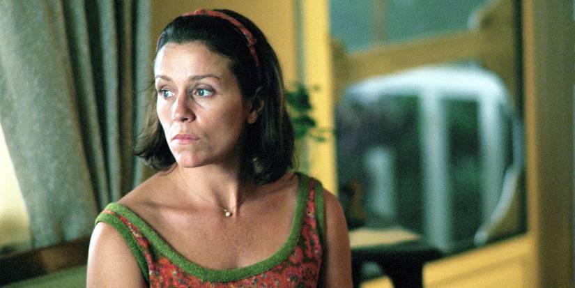 Frances McDormand as Elaine Miller in 'Almost Famous'