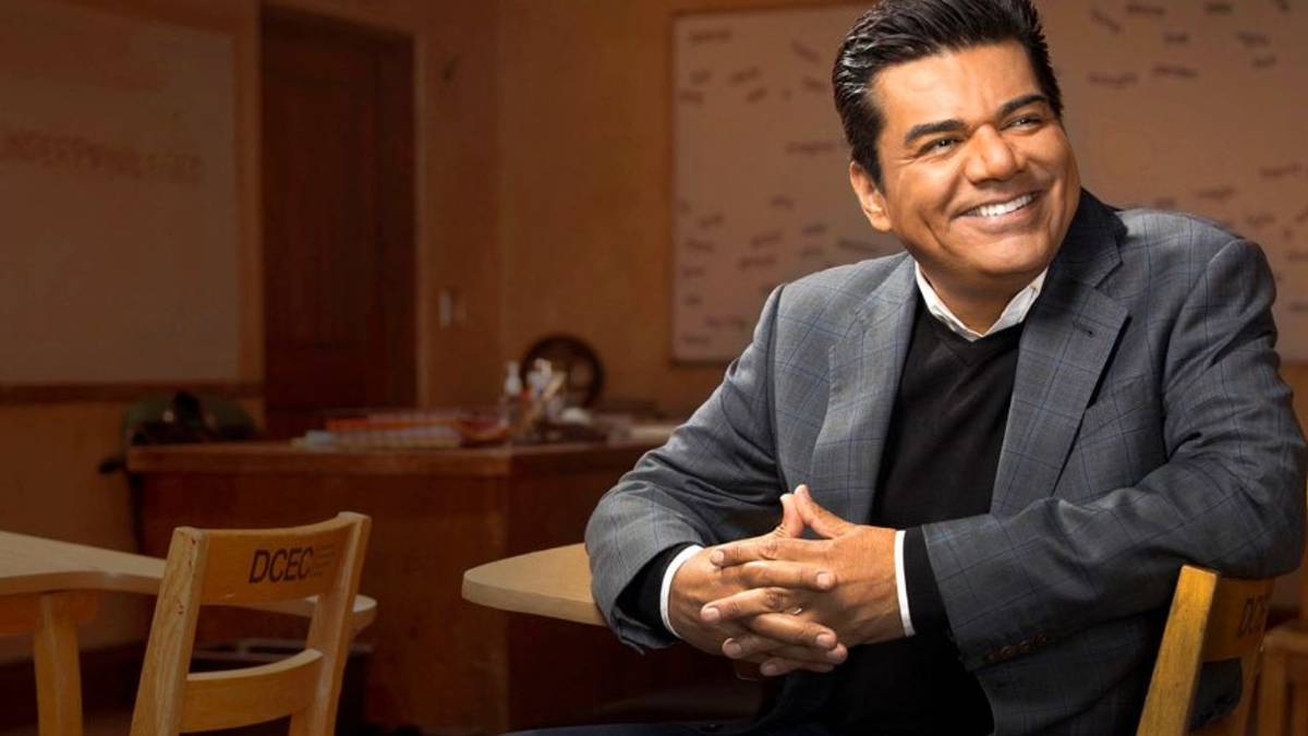 Lopez vs. Lopez Lopez's Comedy Pilot Taps Kelly Park to