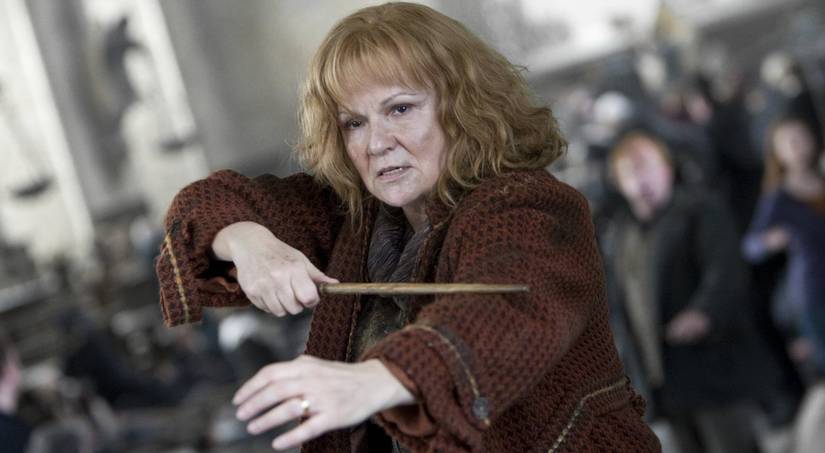 Julie Walters as Molly Weasley in Harry Potter and The Deathly Hallows Part 2 casting a spell.