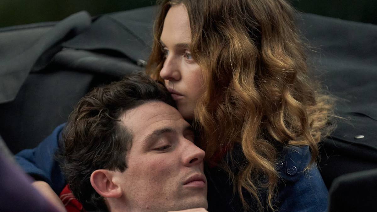 Mothering Sunday Review: Josh O'Connor & Odessa Young Find Love in ...