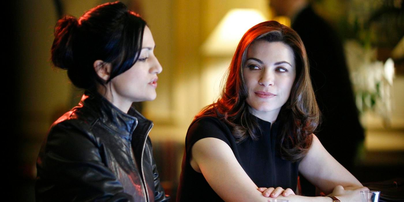 Julianna Margulies and Archie Panjabi talk at a bar in The Good Wife