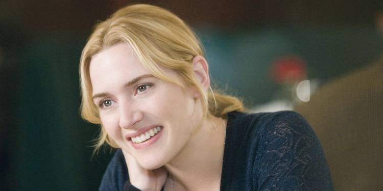kate winslet dress the holiday The Holiday Fan Theories, Kate Winslet Christmas Film
