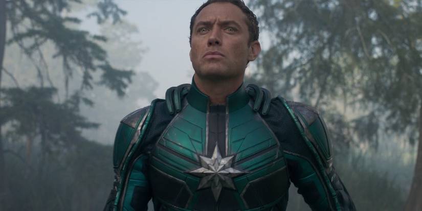 Jude Law sebagai Yon-Rogg di Kapten Marvel.