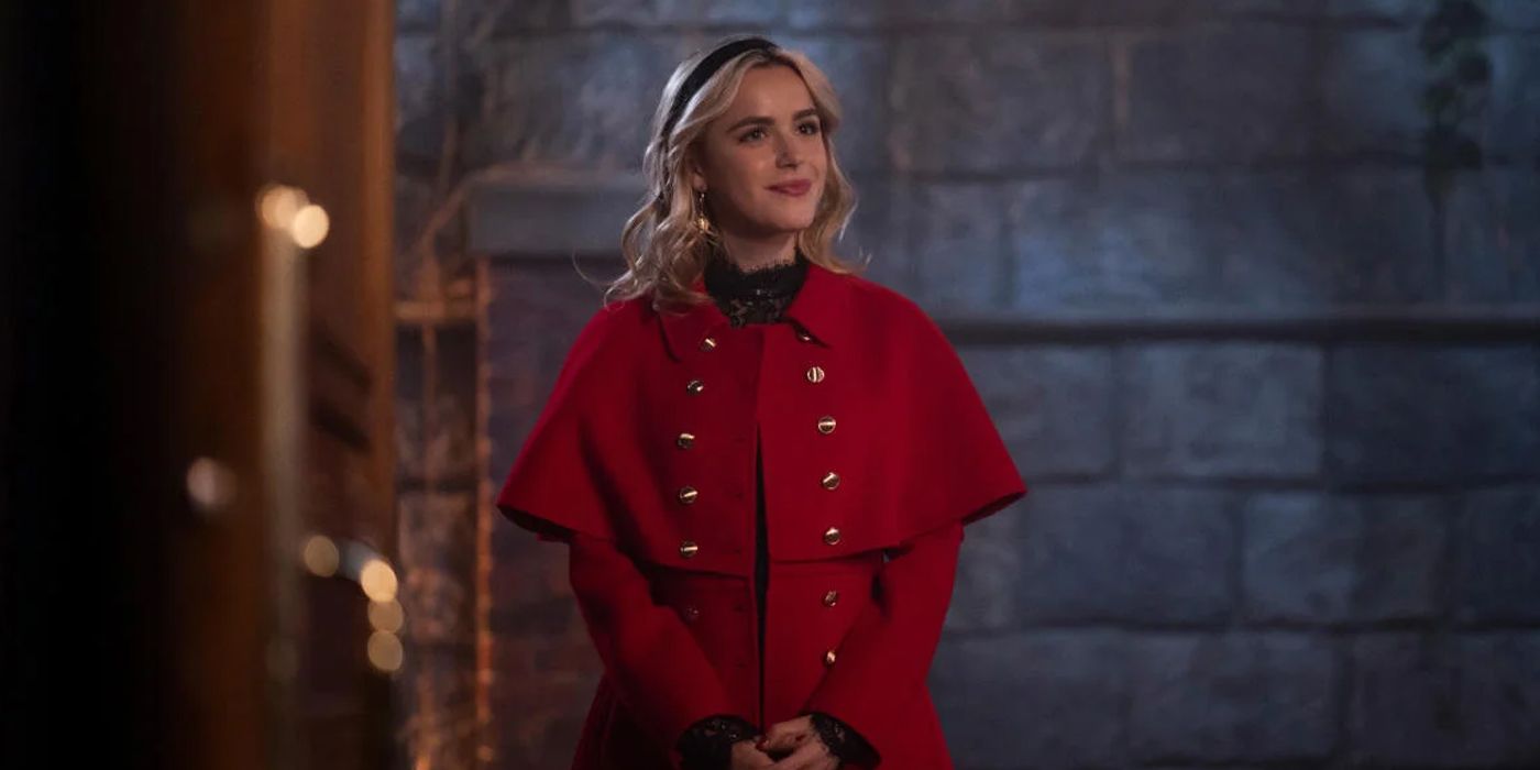 Riverdale: Kiernan Shipka Returns as Sabrina Spellman