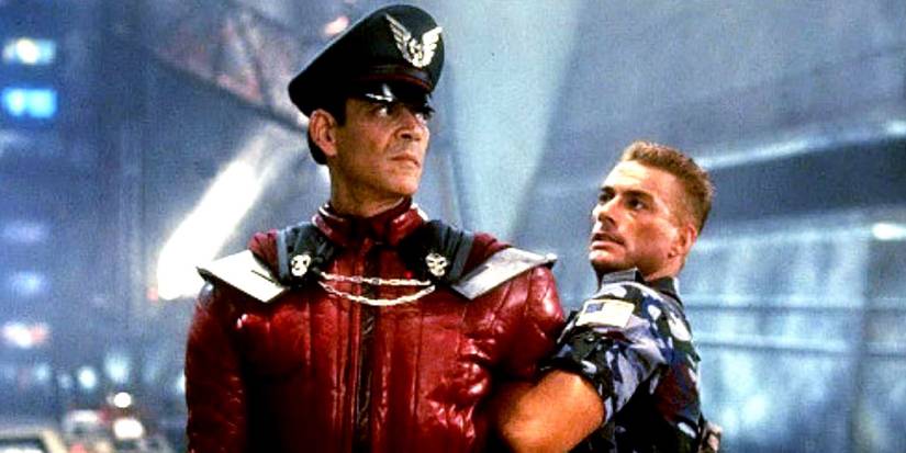 Gile grabbing M. Bison by the arm in Street Fighter