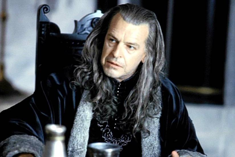 denethor-lotr.jpeg?q=50&fit=crop&w=825&dpr=1.5
