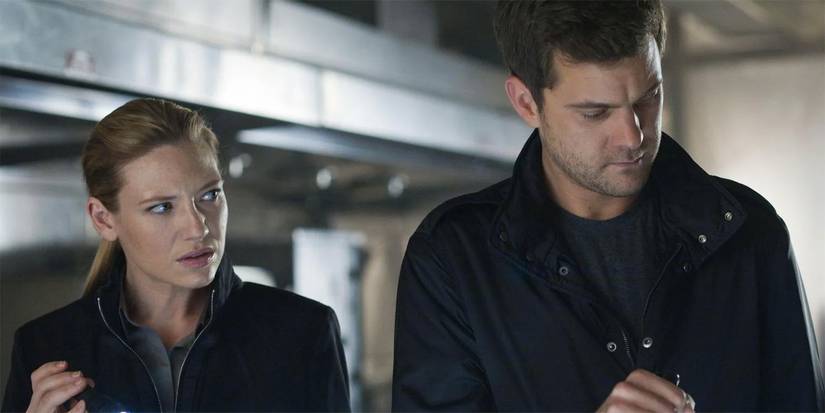 fringe-anna-torv-joshua-jackson