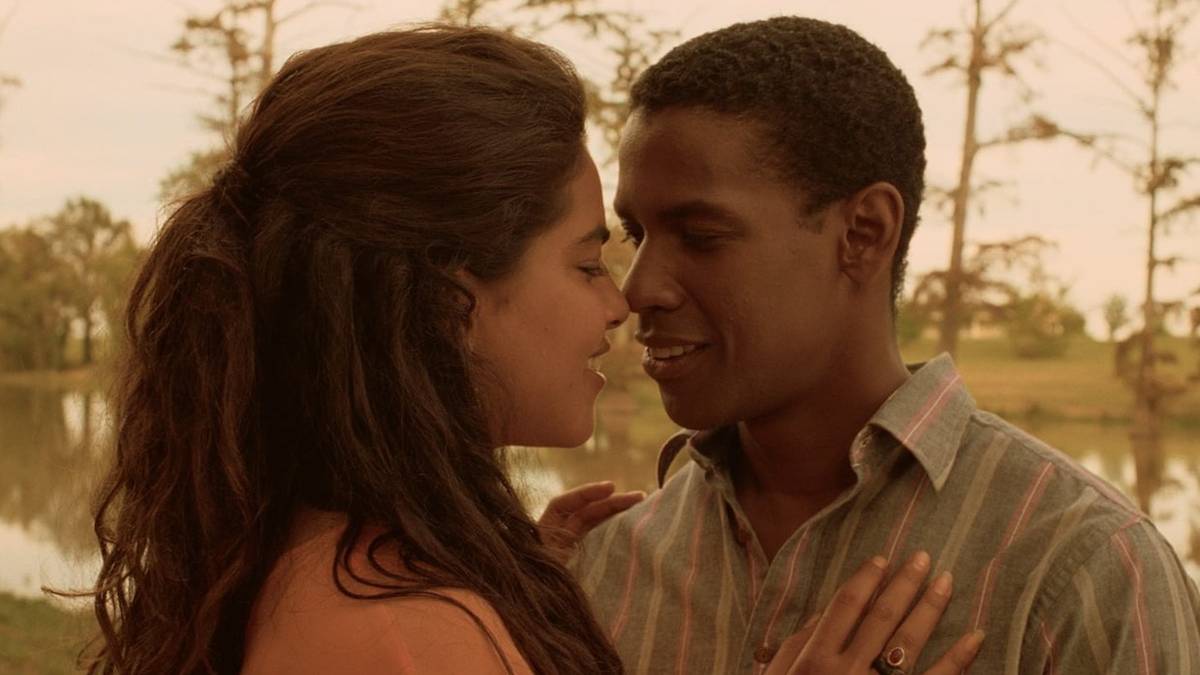 Denzel Washington Should Do More Romances