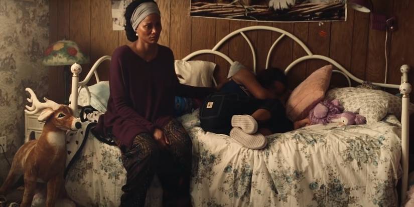 Euphoira-Season-2-episode-5-mom-gia