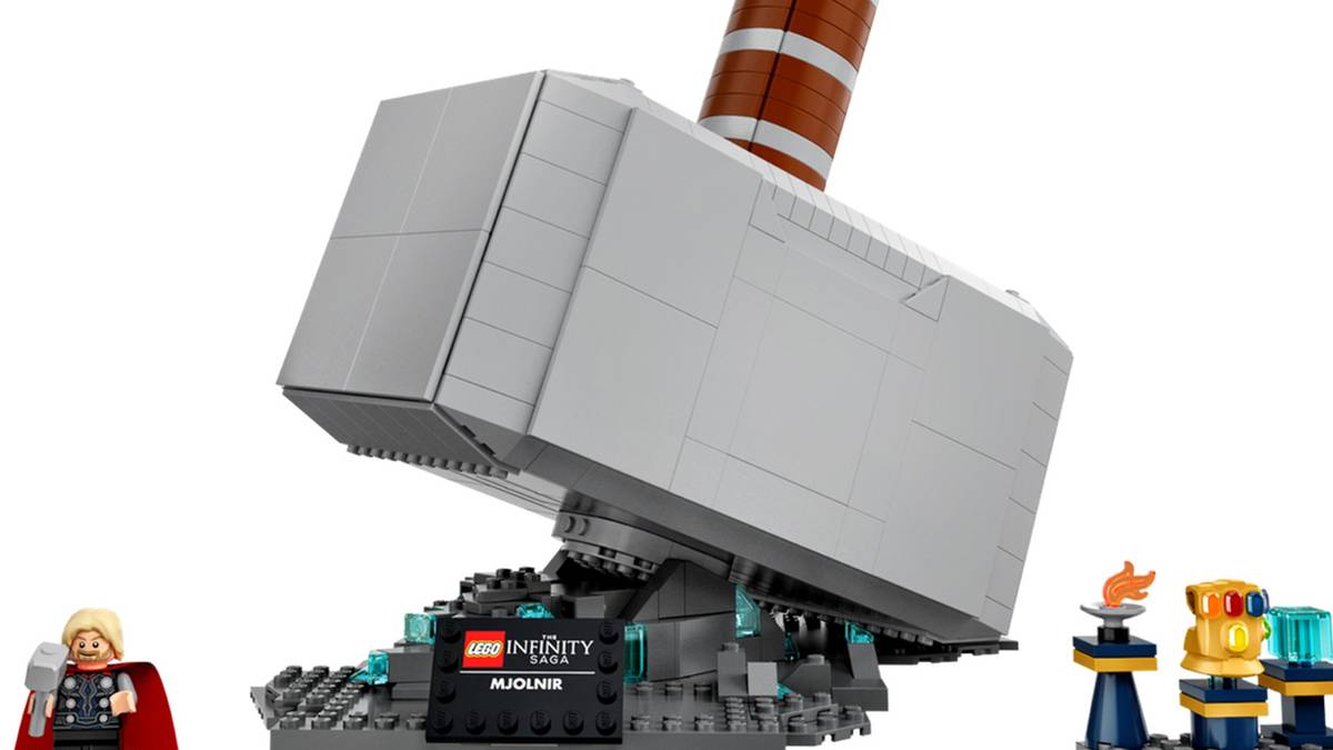 鐘と木槌セット LEGO's Thor's Hammer Set Lets You Wield the Power of Mjölnir