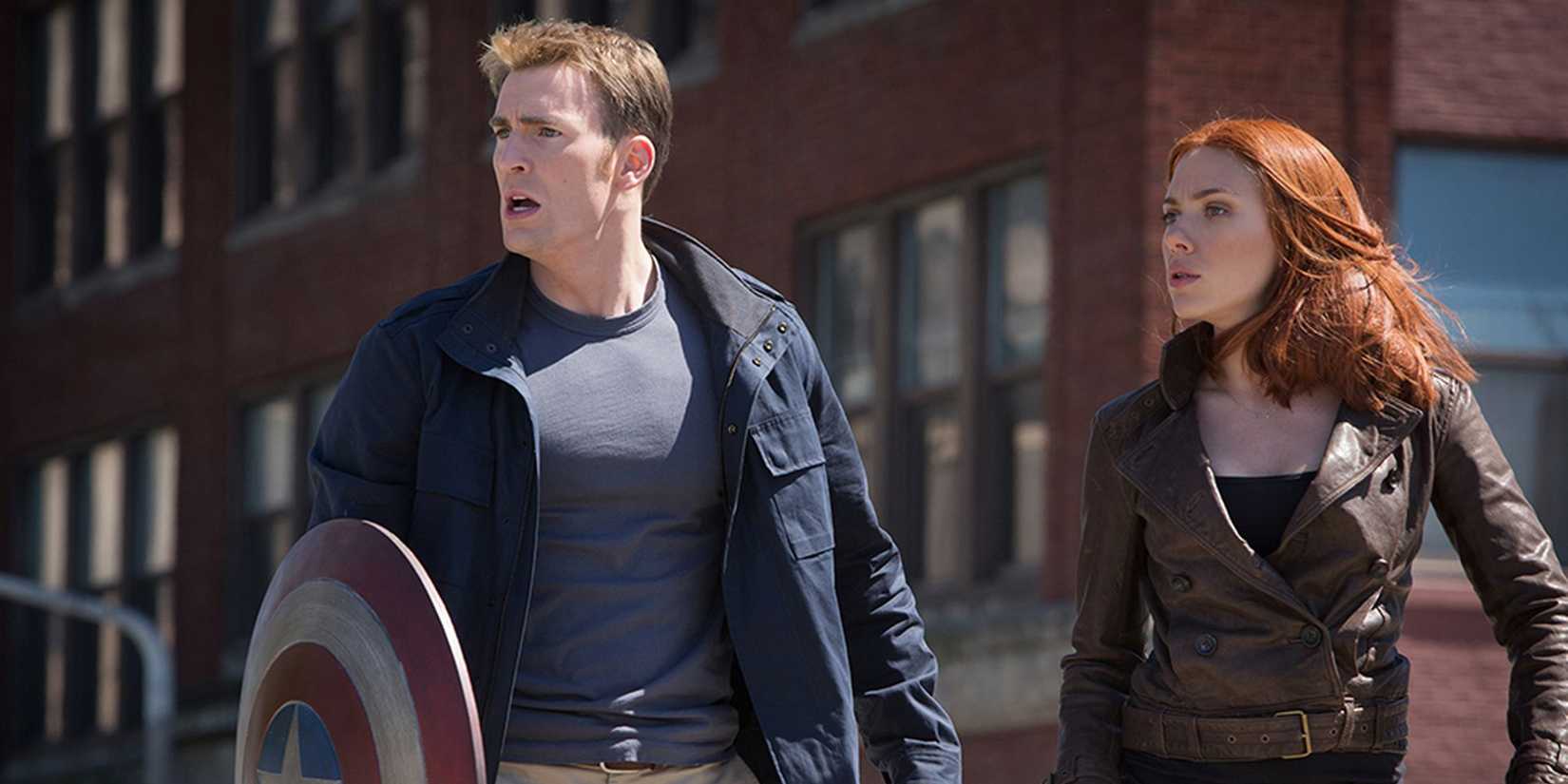 Captain America (Steve Rogers) and Black Widow (Scarlett Johansson) in Captain America: The Winter Soldier