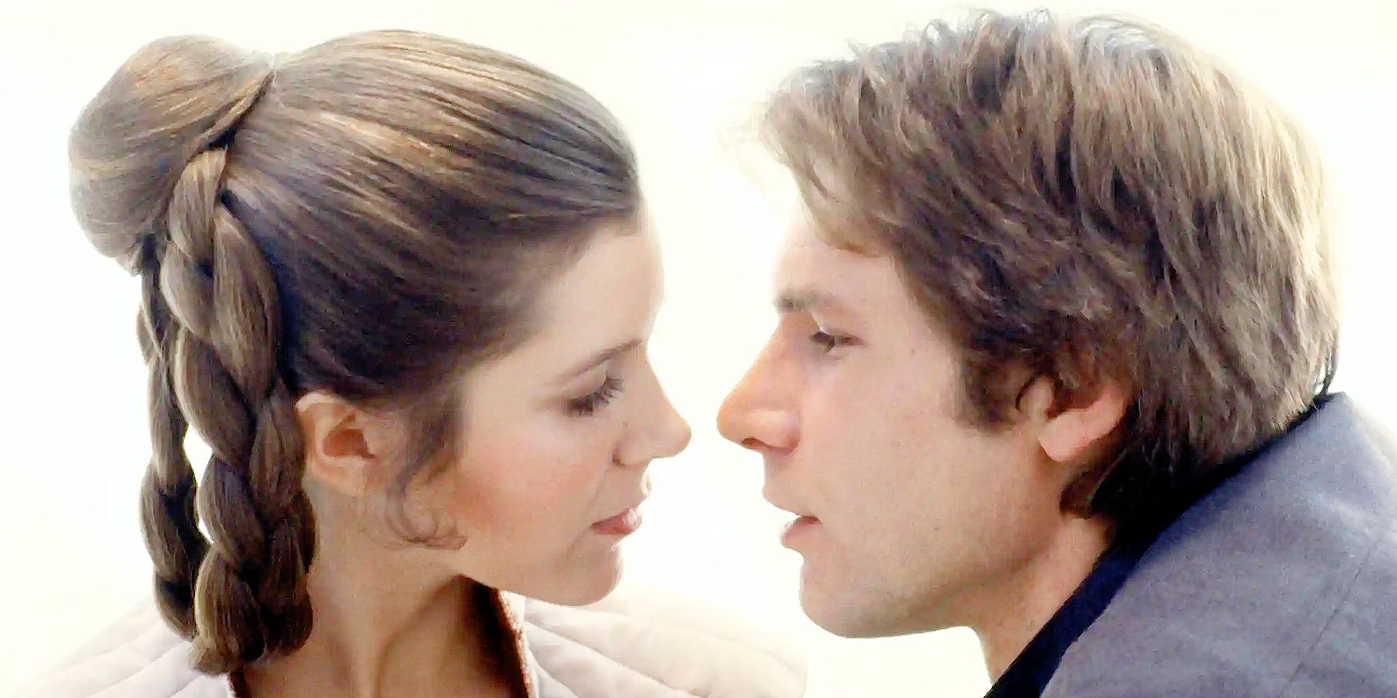 Han and Leia Almost Kiss in Star Wars: The Empire Strikes Back