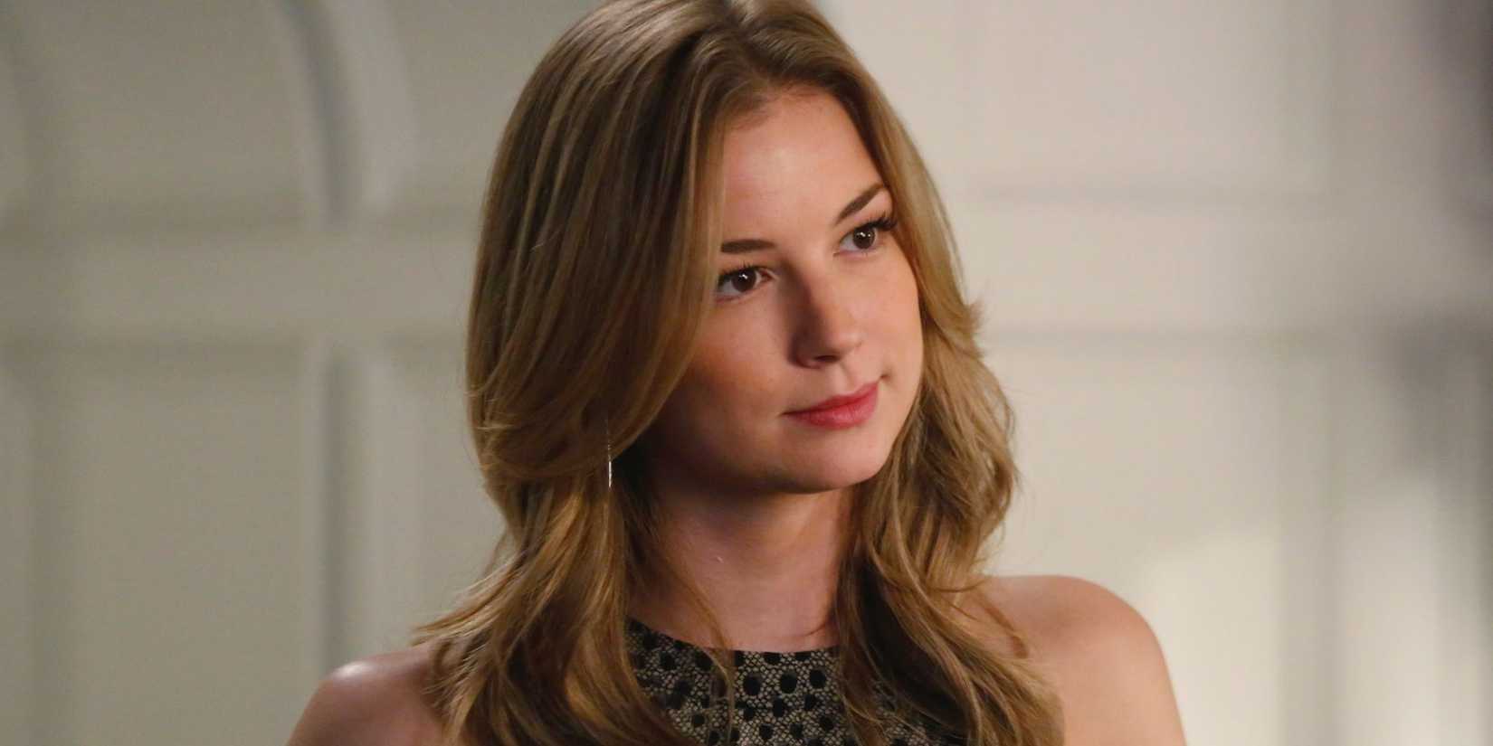 Emily VanCamp as Emily Thorne in Revenge