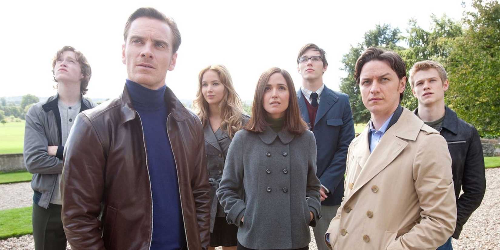 Charles Xavier, Magneto, Mystique, Moira MacTaggert, Beast, Havoc, dan Banshee menantikan X-Men: First Class