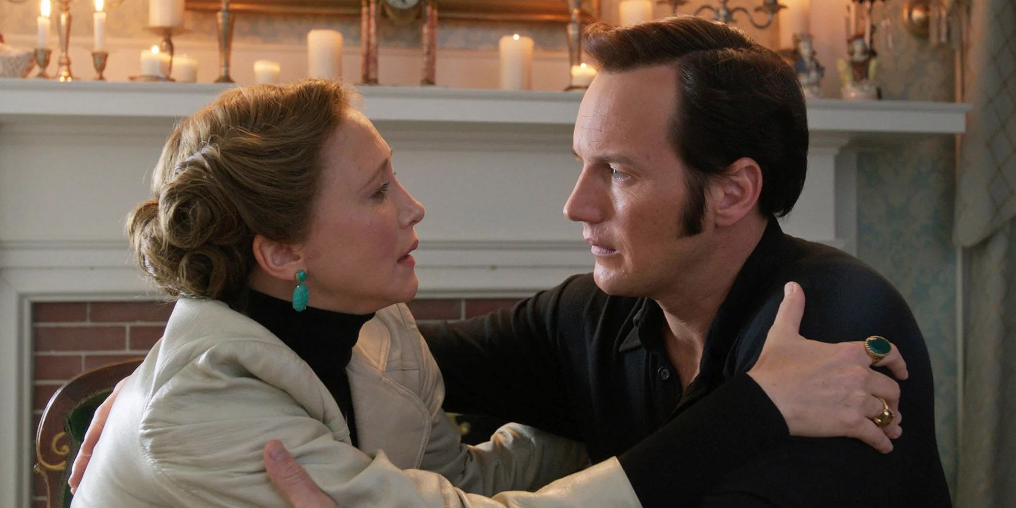 Ed and Lorraine Warren Hold Onto Each Other in The Conjuring 2