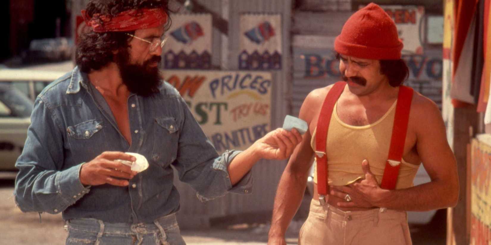 Cheech and Chong talking in Up In Smoke