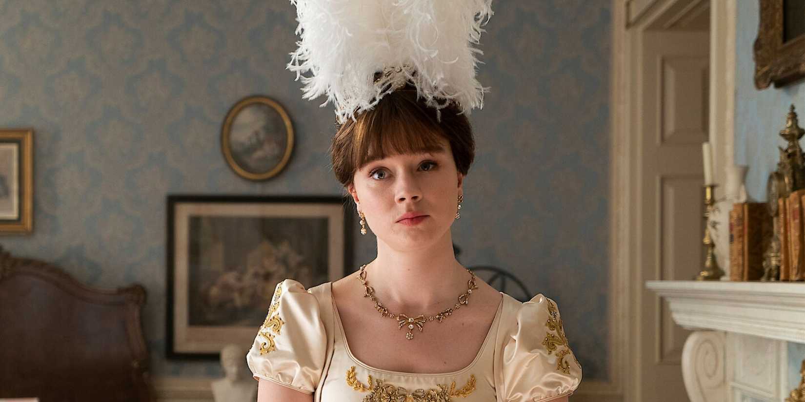 Claudia Jessie as Eloise Bridgerton in Bridgerton