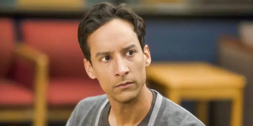10 Great TV Shows Where a Supporting Character Always Steals The Spotlight
