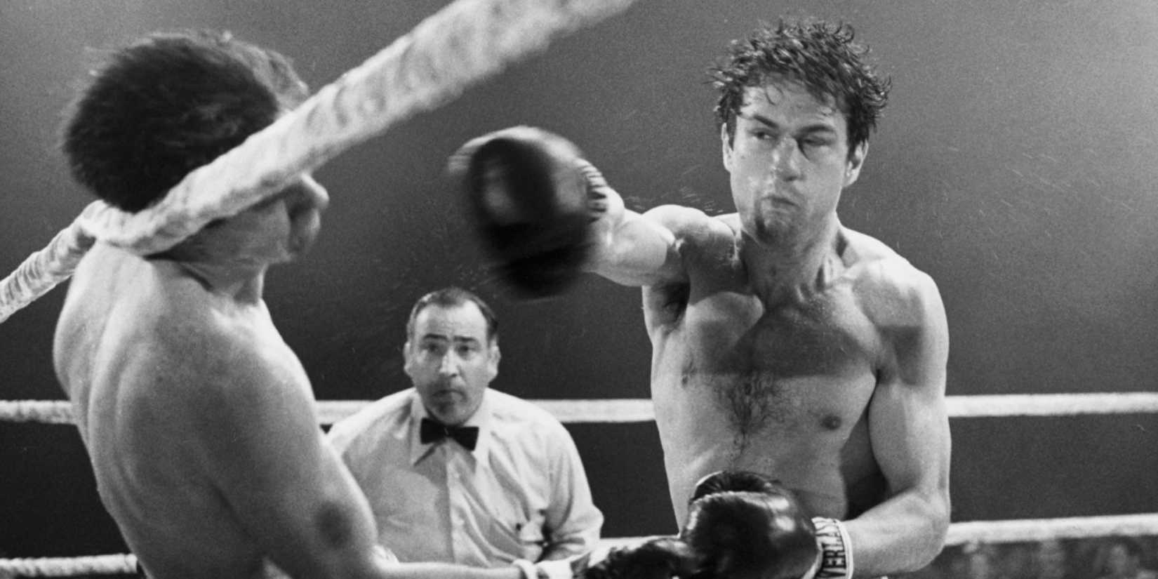Robert De Niro as Jake LaMotta fighting in the ring in Raging Bull (1980)