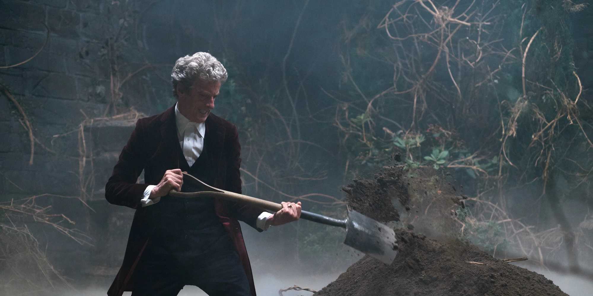 Cena do episódio White Christmas de Black Mirror com Rafe Spall.