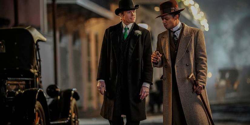 Louis and Le Stat take a walk around town at night.
