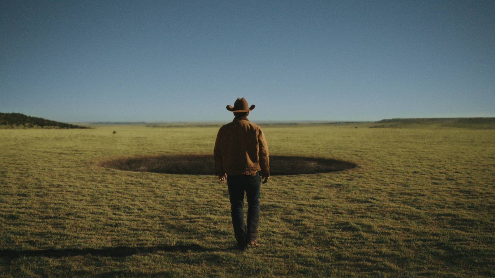 'Outer Range's Use of Time Travel Explained - Is the Future Predestined?