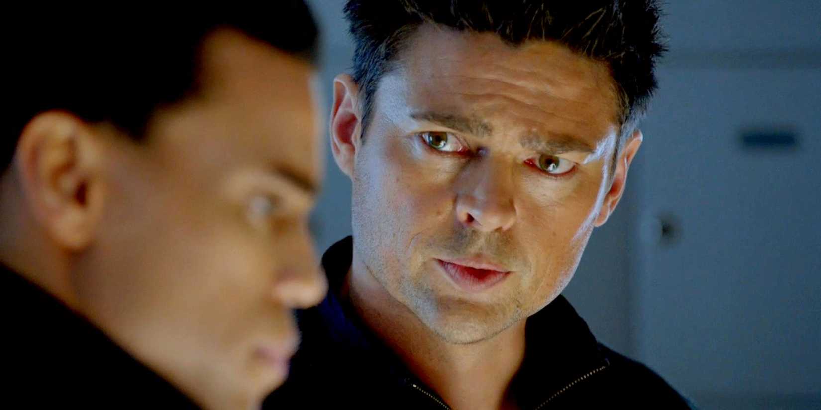 Dorian and John Kennex talking