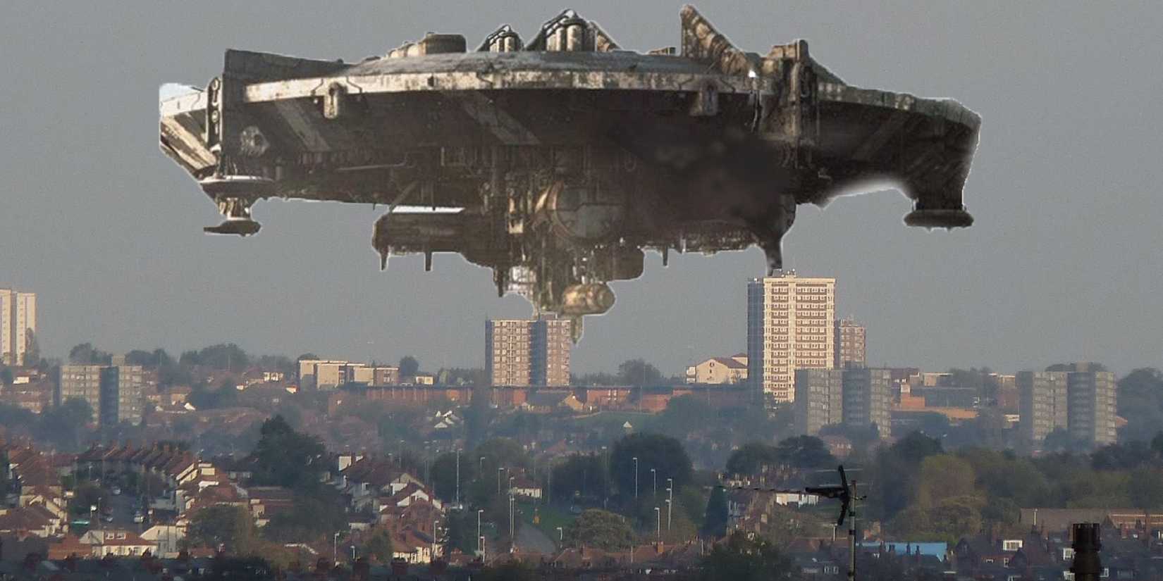 The alien mothership hovers above the slums in Johannesburg in 'District 9'.