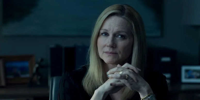 Wendy (Laura Linney) with her hands clasped in front of her in 'Ozark'