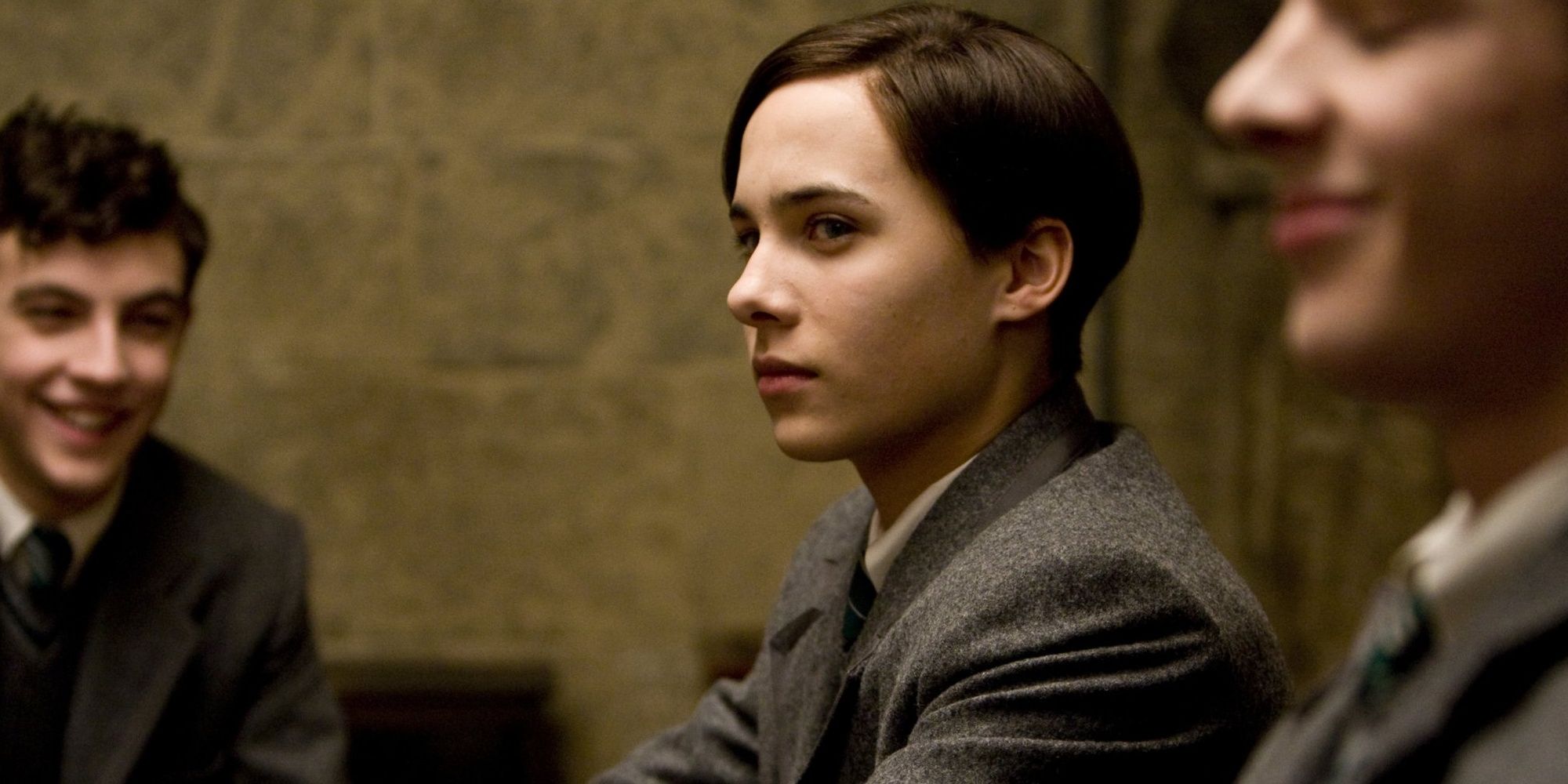 How Voldemort’s Backstory Is Different in the Harry Potter Movies & Books