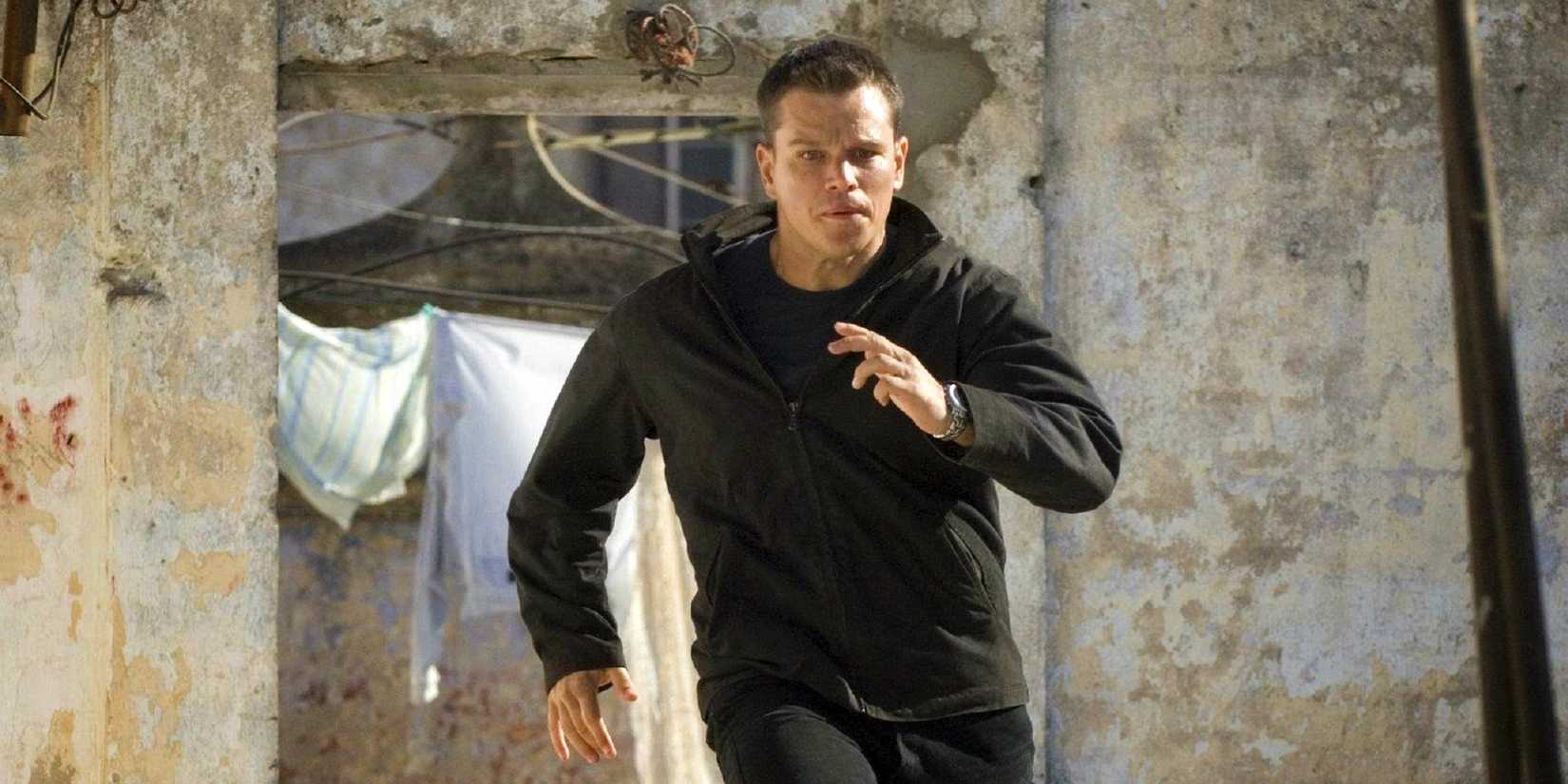 A man in all black running in The Bourne Ultimatum