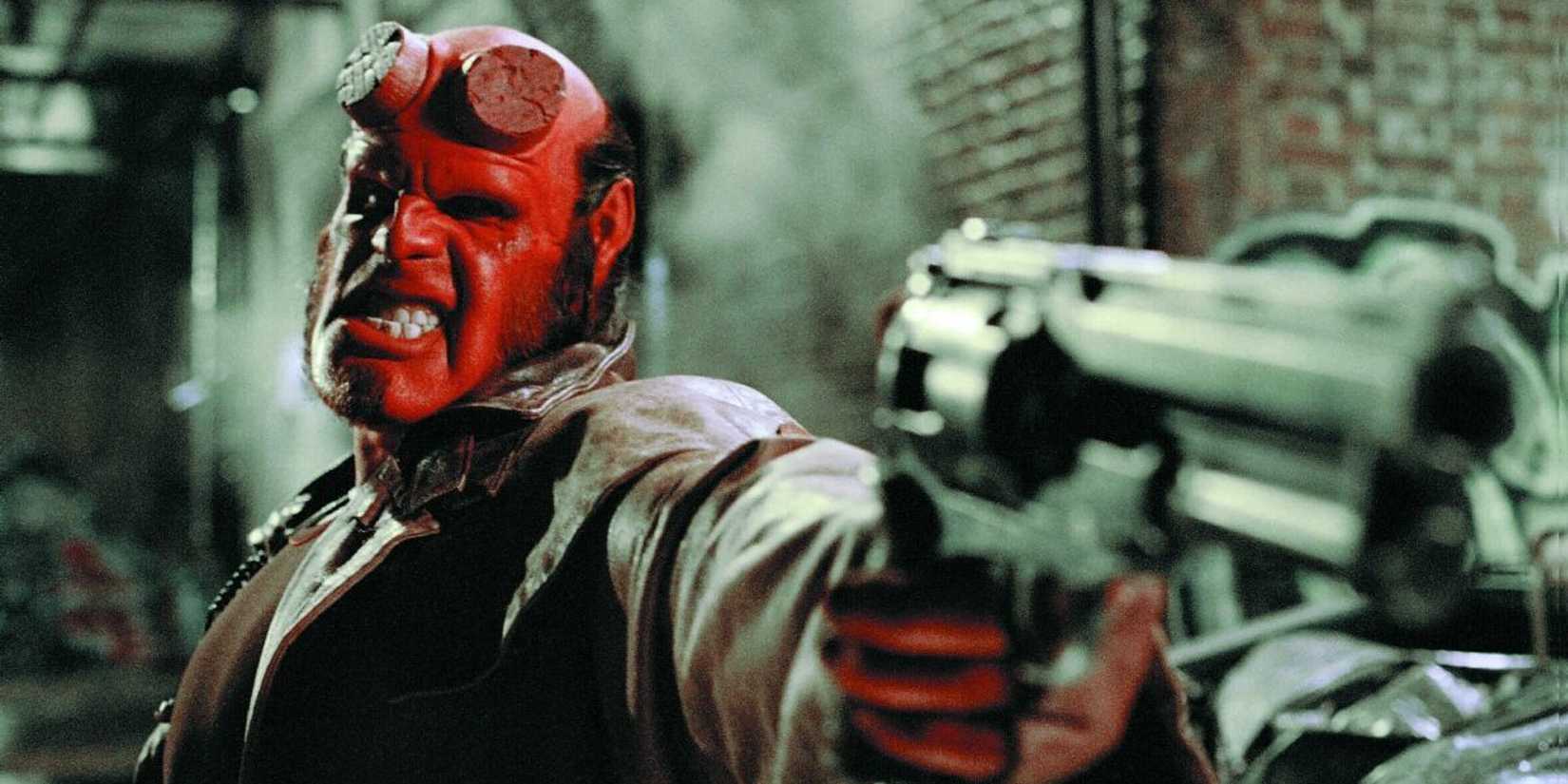 Ron Perlman aiming his gun in Hellboy