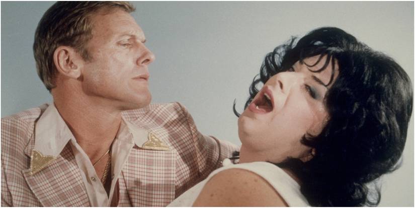 Divine in a moment from Polyester, a film that cleverly utilized a pastiche of AromaRama