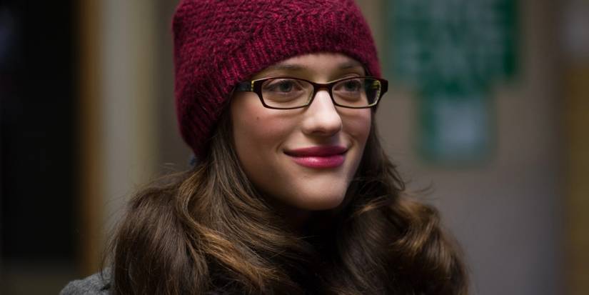 Kat Dennings as Darcy Lewis smiling