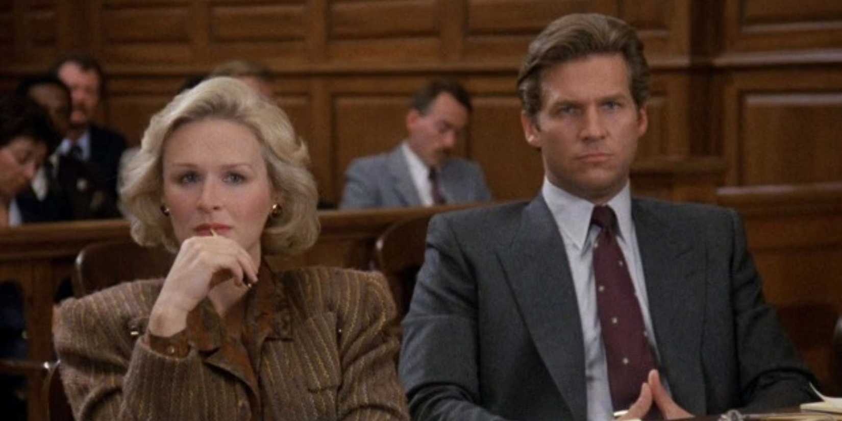 A female attorney and her client at court