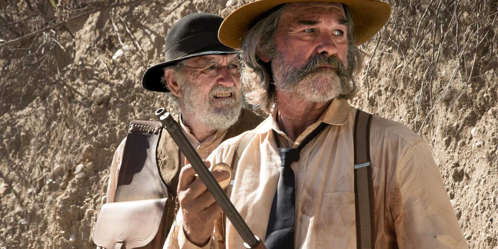 Kurt Russell as Sheriff Franklin and Richard Jenkins as Chicory in Bone Tomahawk